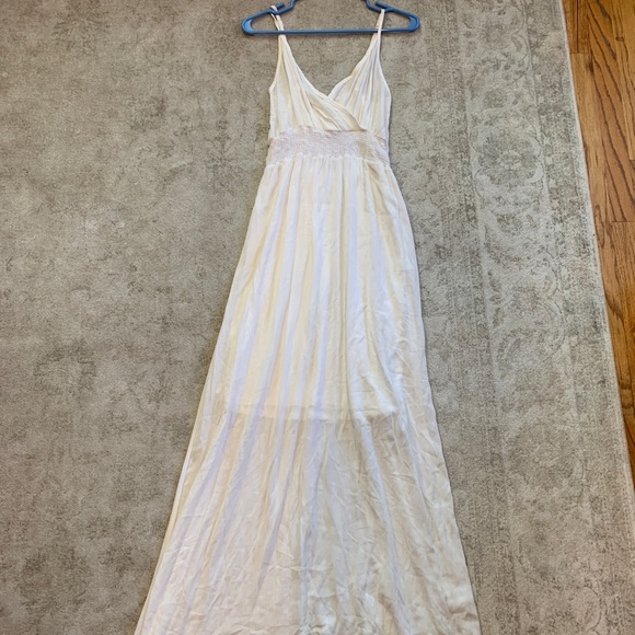 White Beach Maxi Dress Small - Picture 1 of 6